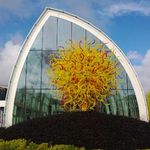 Infobox_sea_seattlefoodgeek_chihuly_yellow