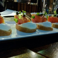 Full_sea_seattlefoodgeek_spur_salmon_bruschetta