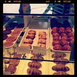 Infobox_sea_lovelylanvin_crumbleflake_pastries