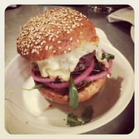 Full_vbc_bcrobyn_bastille_burger